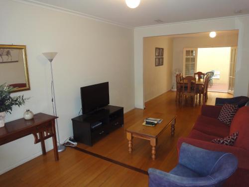 אפרטהוטל מלבורן Moonee Valley Views מראה חיצוני תמונה